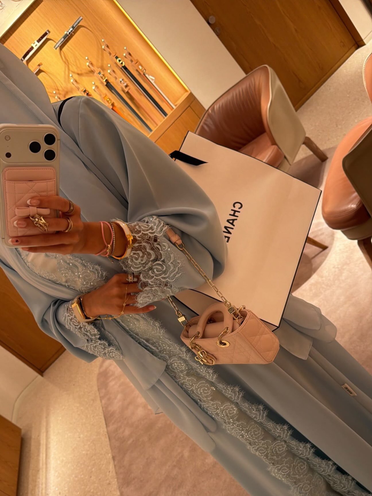 QA 235 - الصورة 2